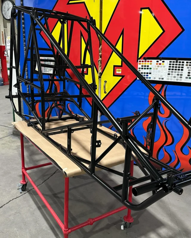 Maxim Sprint Car Chassis For @joeyanconaracing @joeyancona88 🏁
⬛️ Cardinal Powders - BK78 Semi-Gloss Black
.
.
.
#melrose #melrosemetalfinishing #melrosepowdercoating #powdercoating #powdercoat #maximchassis #sprintcar #sprintcarchassis #bk78 #cardinalpowders #joeyancona #anconaracing