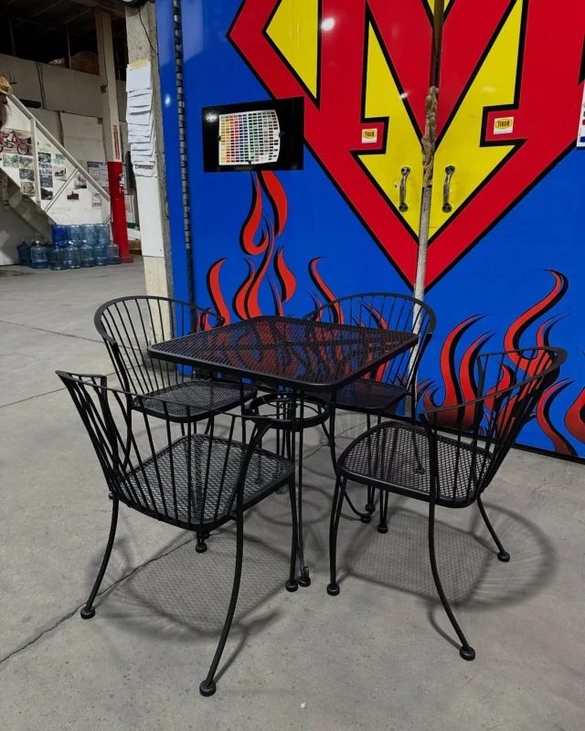 Summer is here!
Five piece patio set refinished in BK59 Textured Black. 
#melrose #melrosemetalfinishing #melrosepowdercoating #powdercoat #patio #patiodecor #patiofurniture #summer #summerproject